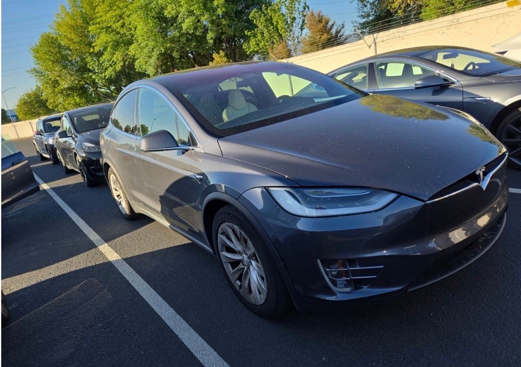 tesla model x 2019 5YJXCDE24KF214498 image tesla model x 2019 5YJXCDE24KF214498 image
